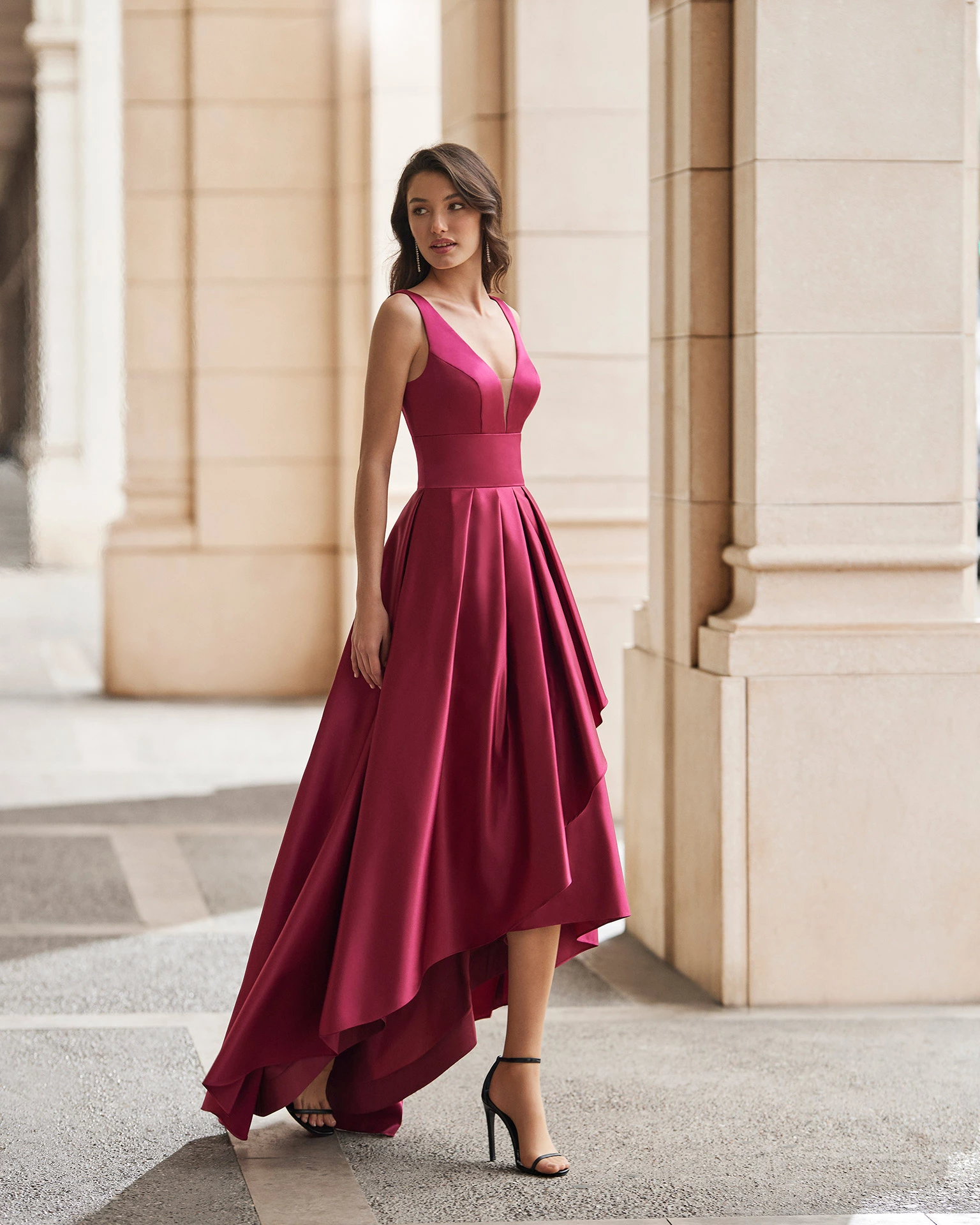how to dress up a maxi dress for evening