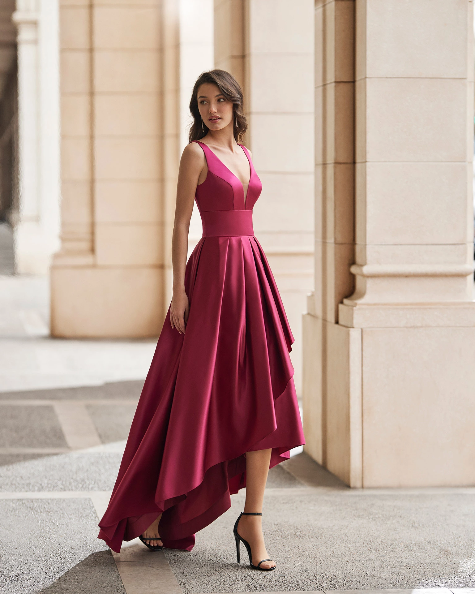 How to Dress Up a Maxi Dress for Evening | Elevate Your Style